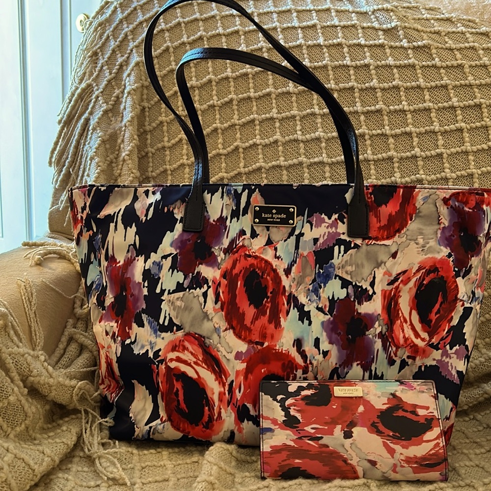Kate Spade Watercolor Floral Tote with matching wallet!